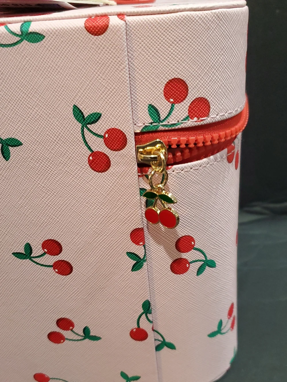 Cherry print pink makeup cosmetics large hard train case with cherry zip pull